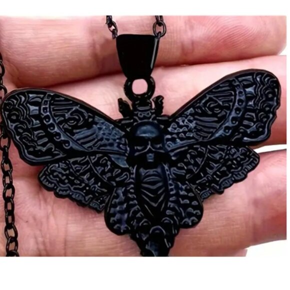 Vintage Gothic Style Butterfly Moth Skull Pendant Necklace Intricate Detailing - Picture 2 of 5